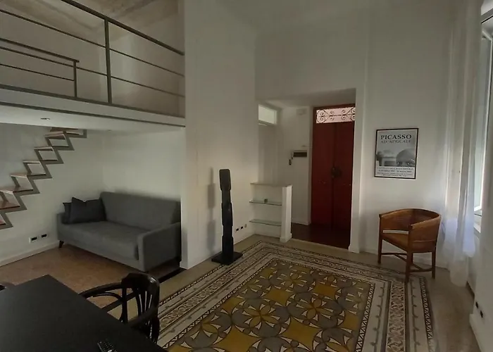 Διαμέρισμα Garibaldi 111 *