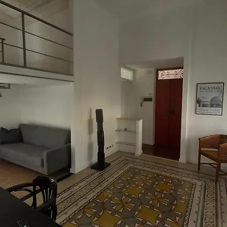 Appartement Garibaldi 111 *